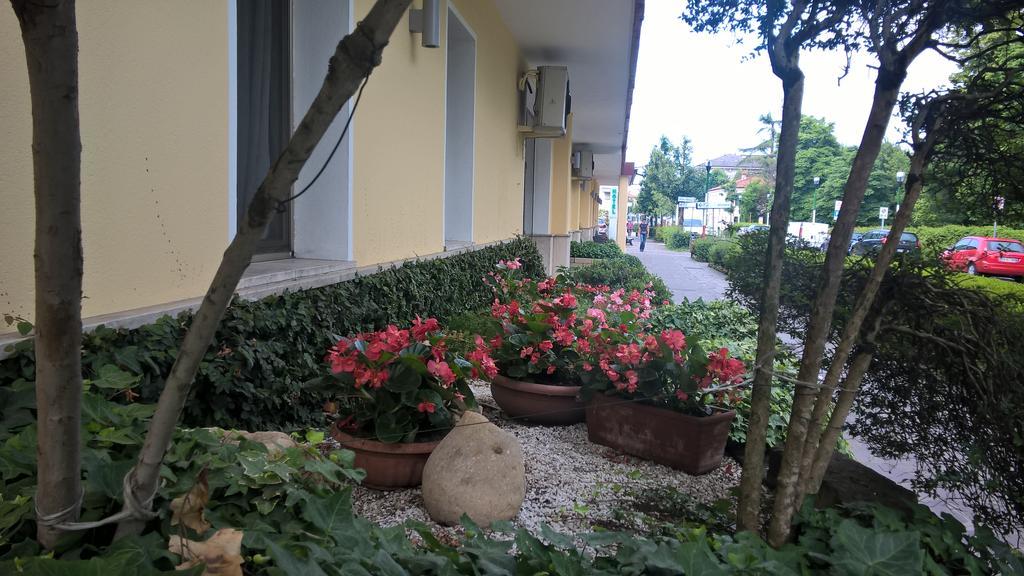 Hotel Terme Belvedere アーバノ・テルメ エクステリア 写真